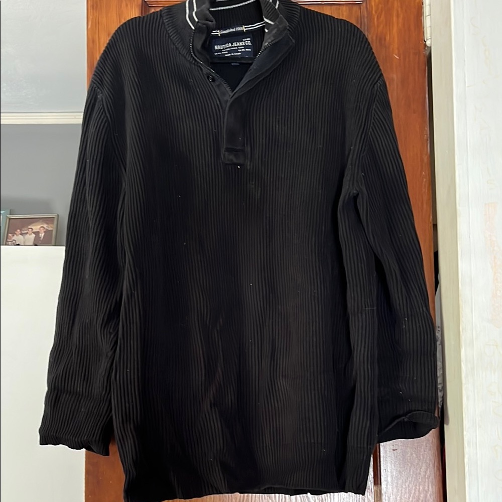 Men's Black Crewneck Sweater